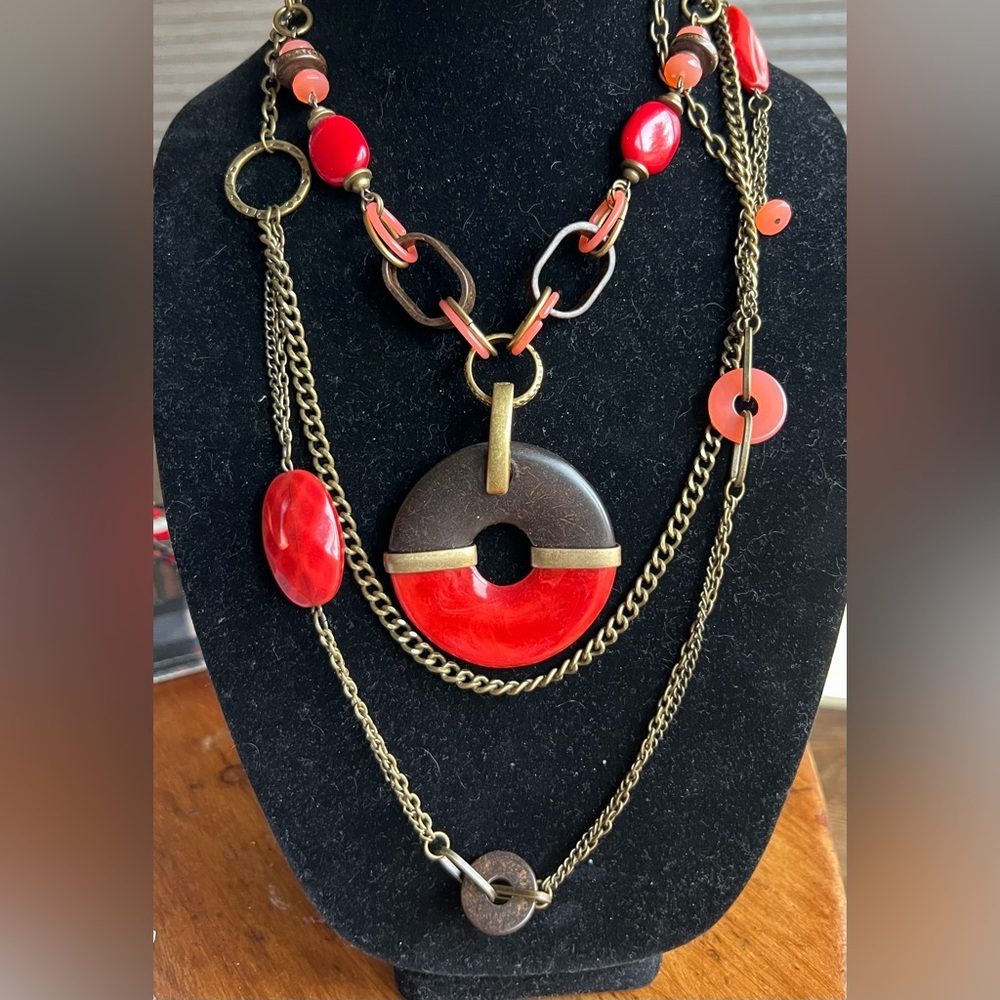 Premier Designs PIPER Red Acrylic Brass Chain Necklace Retro NWOT 38” #511 - Picture 5 of 8